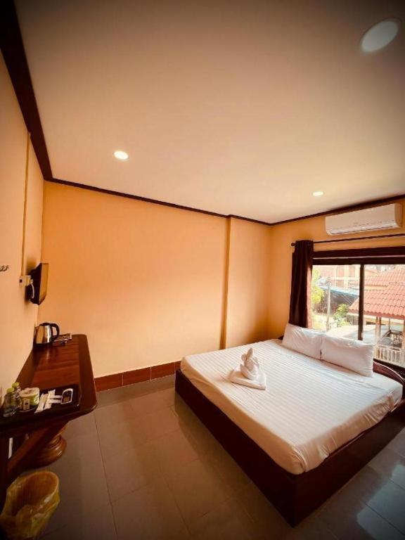 Walking Street Hotel Vang Vieng Exterior photo