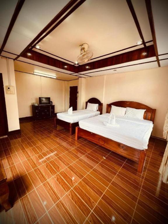 Walking Street Hotel Vang Vieng Exterior photo