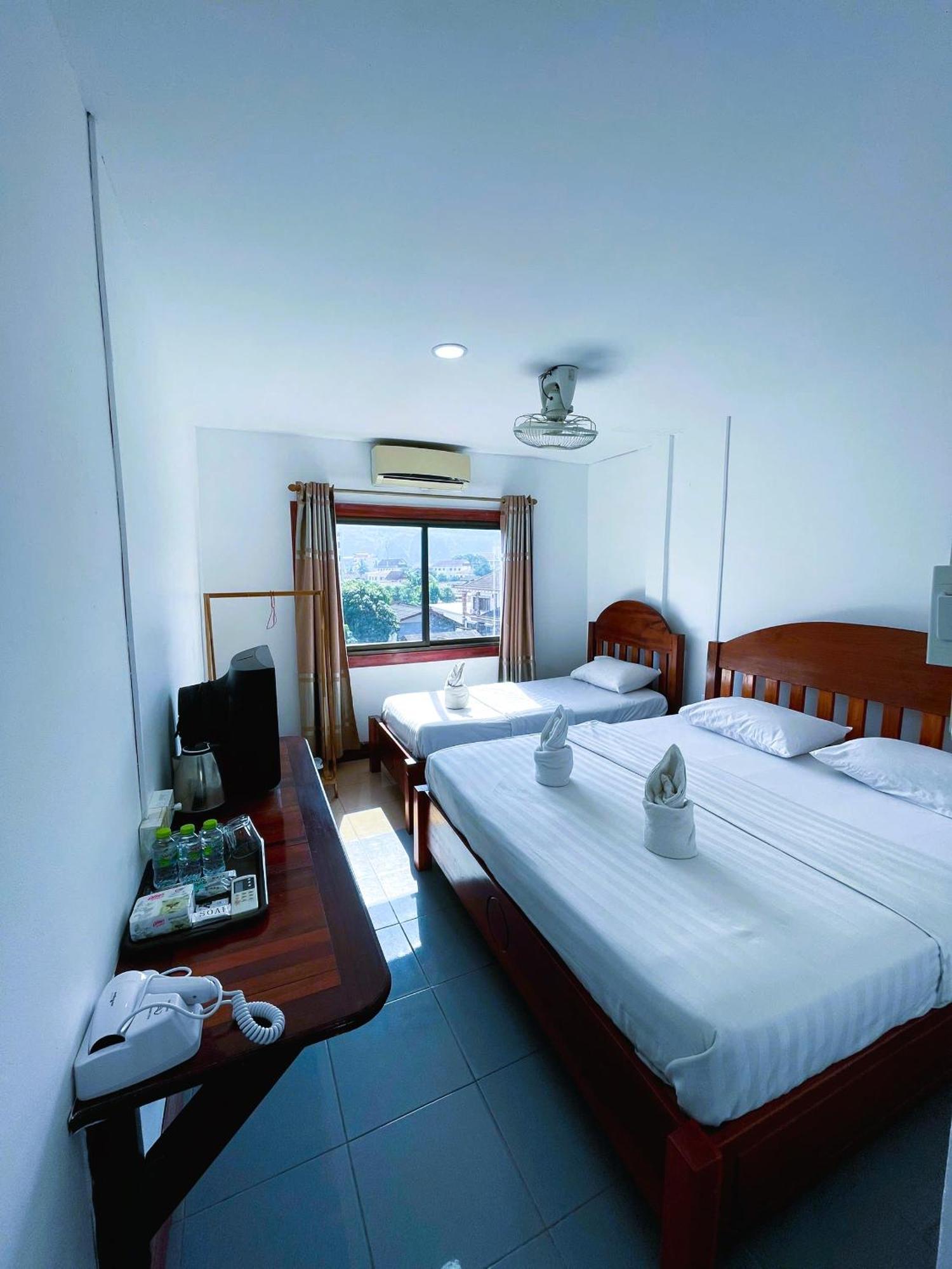 Walking Street Hotel Vang Vieng Exterior photo