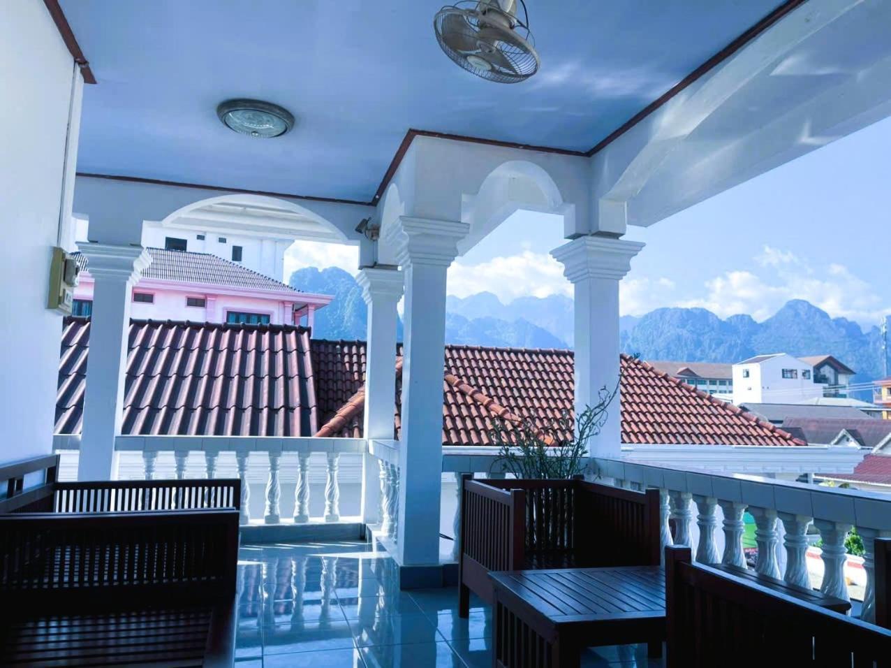 Walking Street Hotel Vang Vieng Exterior photo