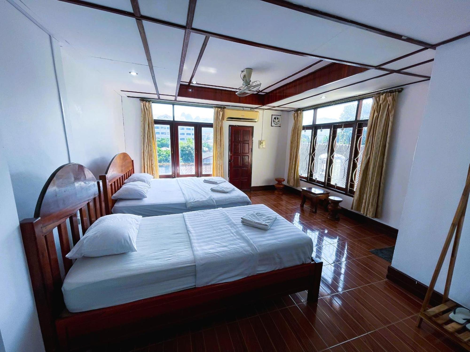 Walking Street Hotel Vang Vieng Exterior photo